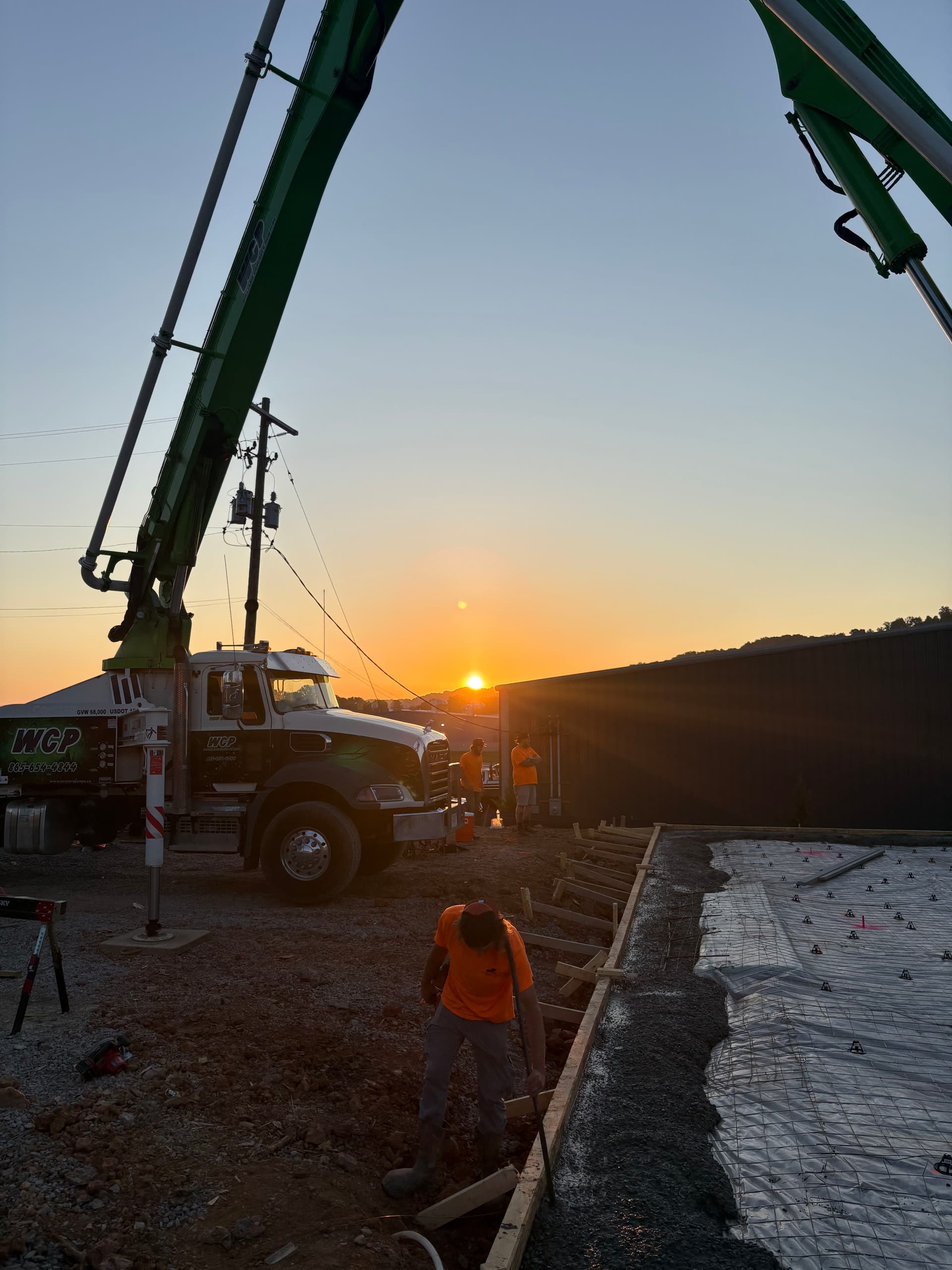 Knoxville Concrete Pumping Partnership Keeps Large Slab Pour on Track